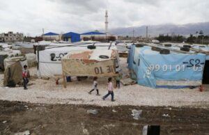 Refugiados palestinos no Líbano iniciam campanha de esterilização anti-coronavírus