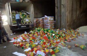 Mais de 20 toneladas de leite infantil vencido acabaram de ser encontradas no Líbano