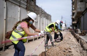 Jovens libaneses desempregados estão recebendo qualificação profissional