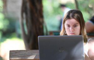 Universidade Americana (LAU) oferece bolsa de estudos para estudantes libaneses