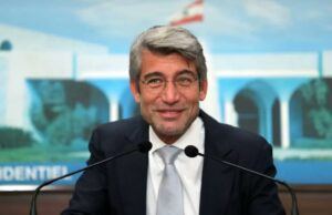 Ministro da Energia, Walid Fayyad foi agredido na rua