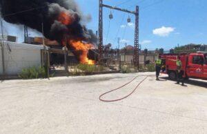 Usina elétrica pega fogo no Líbano após ataque de drones israelenses