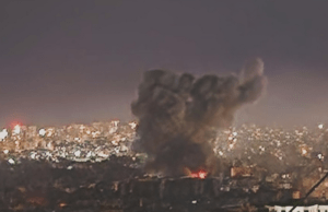 Beirute é bombardeada enquanto o Hezbollah luta contra o exército israelense no sul do Líbano