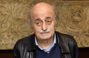 Jumblatt apela ao Hezbollah para abandonar a via militar e focar-se na política