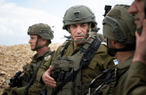 Chefe militar de Israel visita tropas no sul do Líbano e fala em momento decisivo no conflito regional